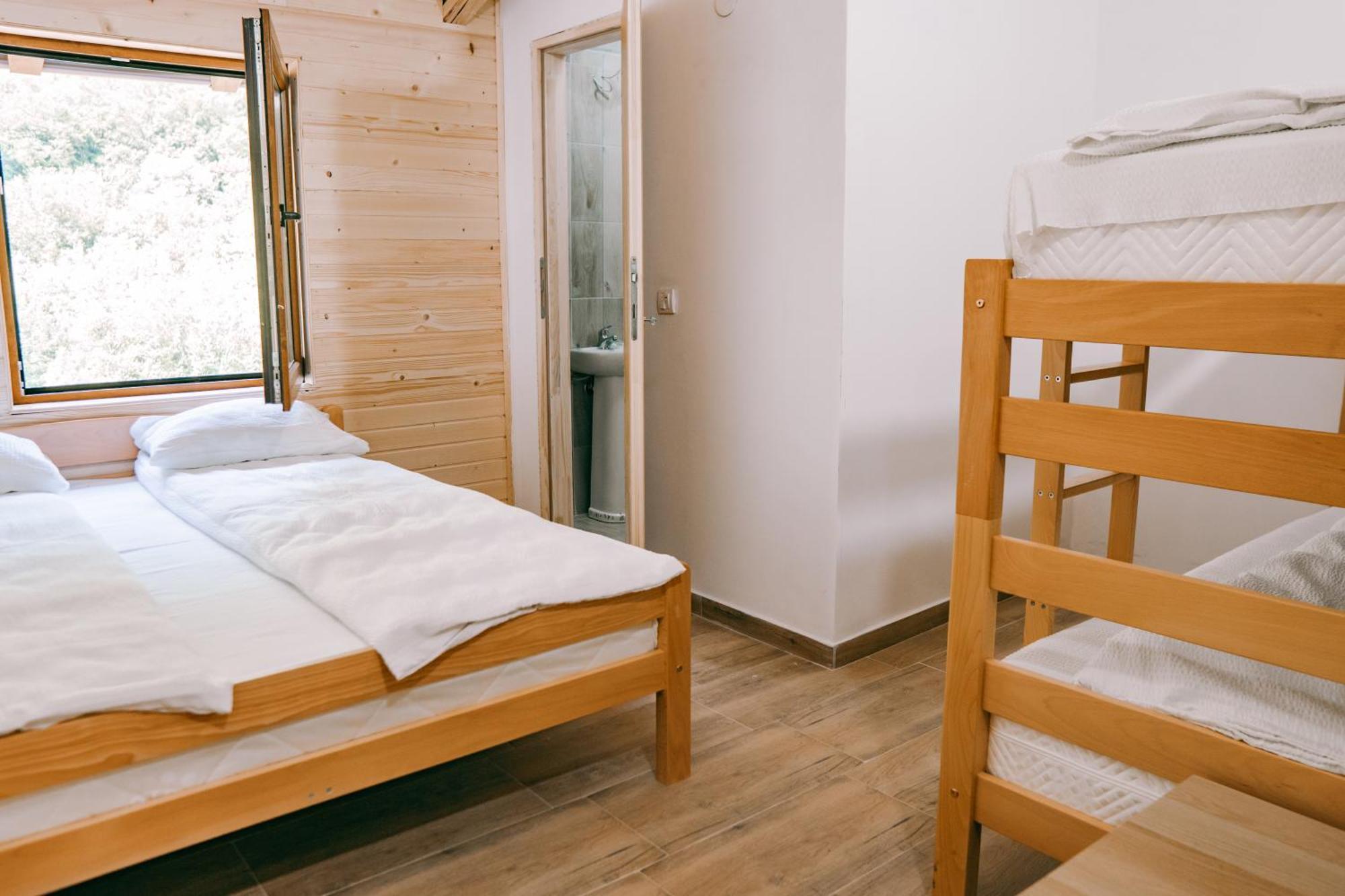 Vucja Gora Hotel Foca Buitenkant foto